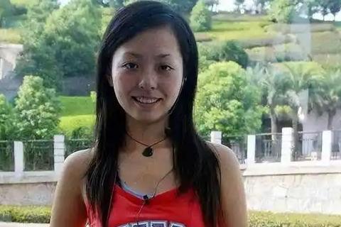 年被骗走6亿身家离婚4年后二人天差地别九游会网址是多少张靓颖：与冯轲相爱15(图2)