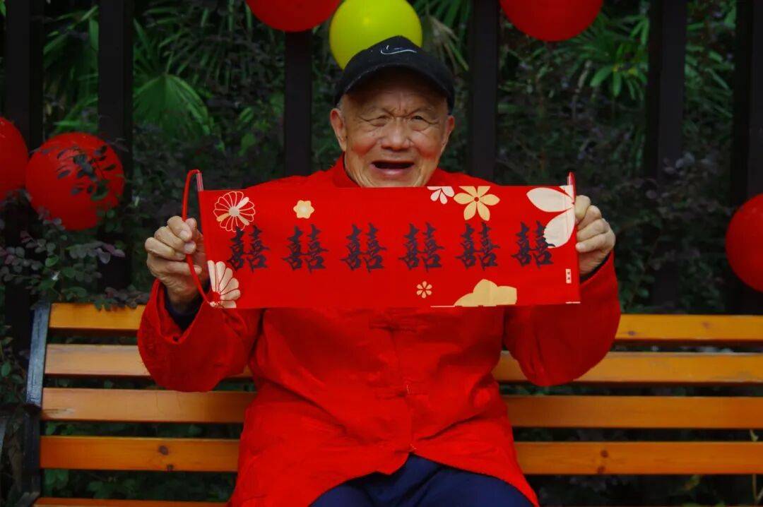 愿者“敬老月”系列活动集锦(4)J9国际网站公益青春 重庆青年志(图18) 愿者“敬老月”系列活动集锦(4)J9国际网站公益青春 重庆青年志(图18)