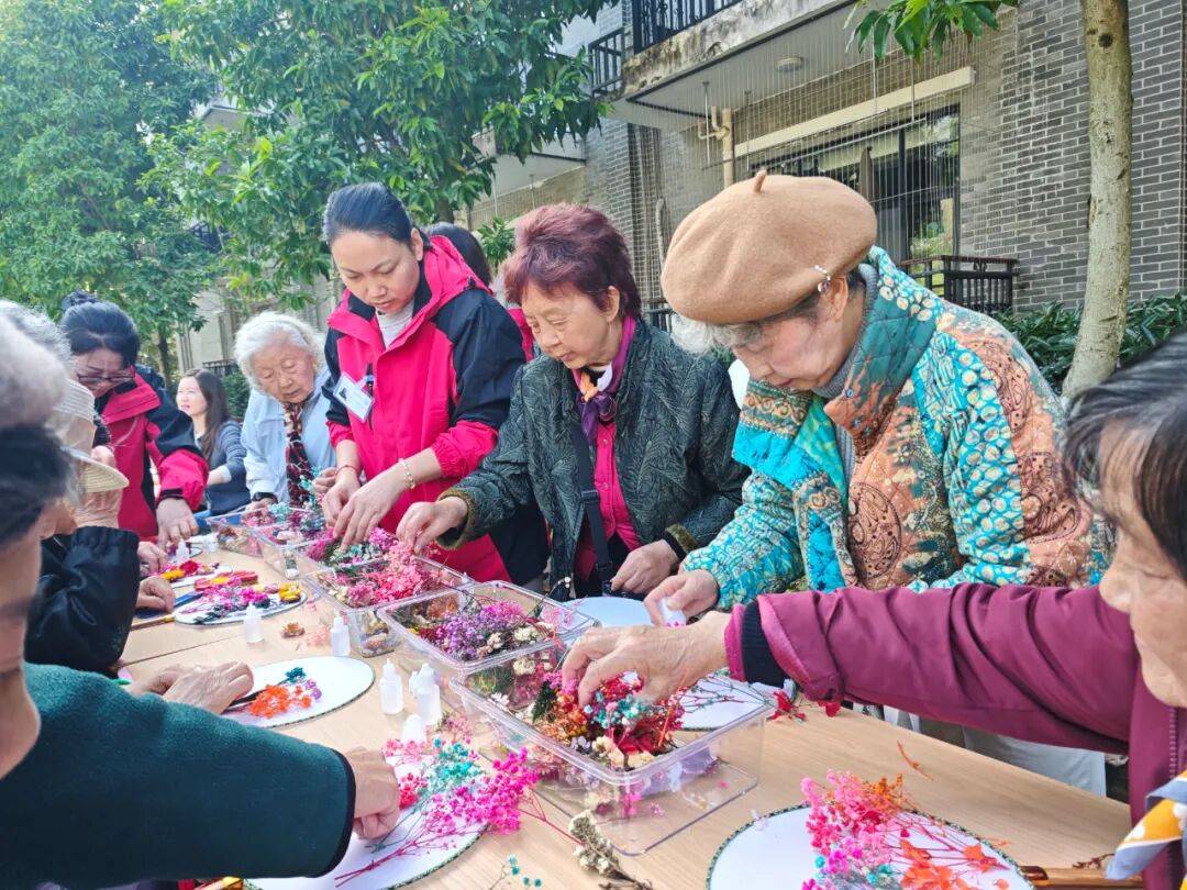 愿者“敬老月”系列活动集锦(4)J9国际网站公益青春 重庆青年志(图32) 愿者“敬老月”系列活动集锦(4)J9国际网站公益青春 重庆青年志(图32)